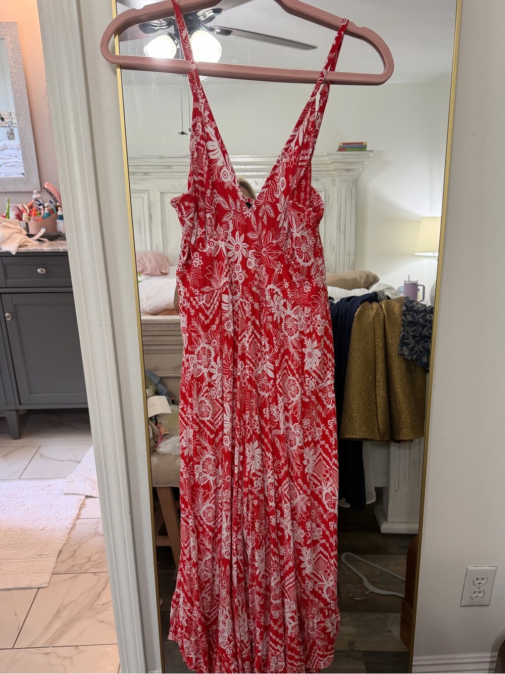 Angie Red and White Floral V-Neck Sundress - Picture 6 of 7